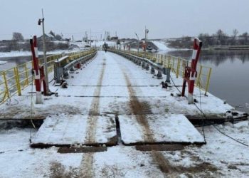 В Спасском районе 9 апреля закрыли движение по двум понтонным мостам В Спасском районе 9 апреля закрыли движение по двум понтонным мостам