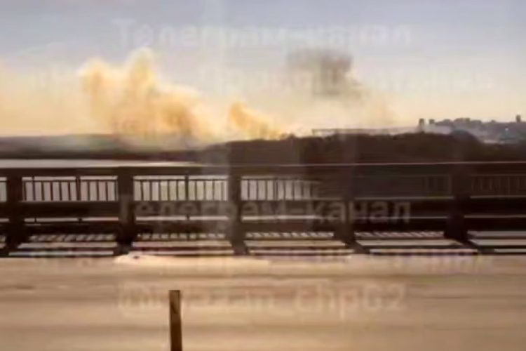 Вдоль рязанской Оки загорелись поля