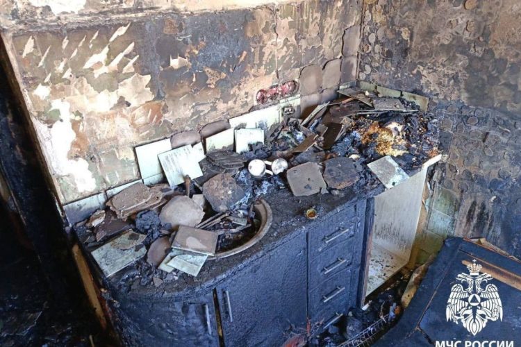 В шиловской квартире из-за забытой на плите еды произошел пожар