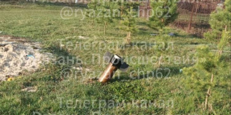 Обломок БПЛА упал в одной из деревень в Рязанском районе