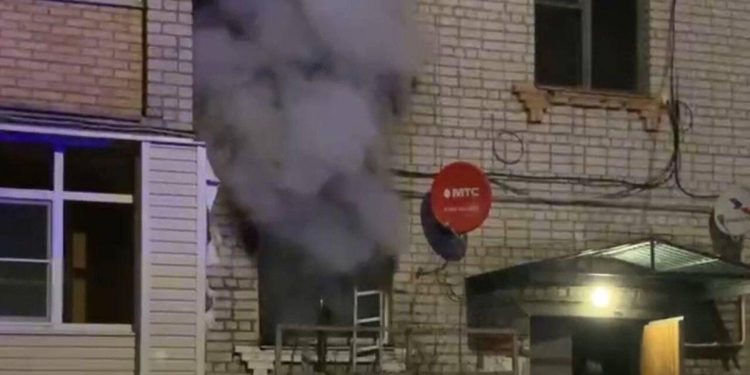 На пожаре в рязанском Рыбном пострадала женщина