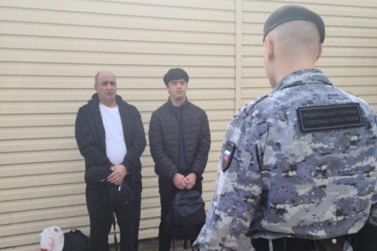 Рязанские полицейские выдворили из России очередную группу мигрантов-нарушителей