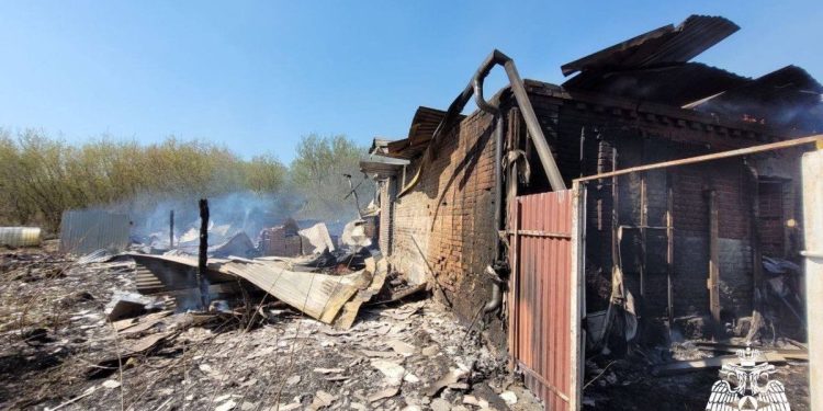 На пожаре в Старожиловском районе погибла 69-летняя женщина