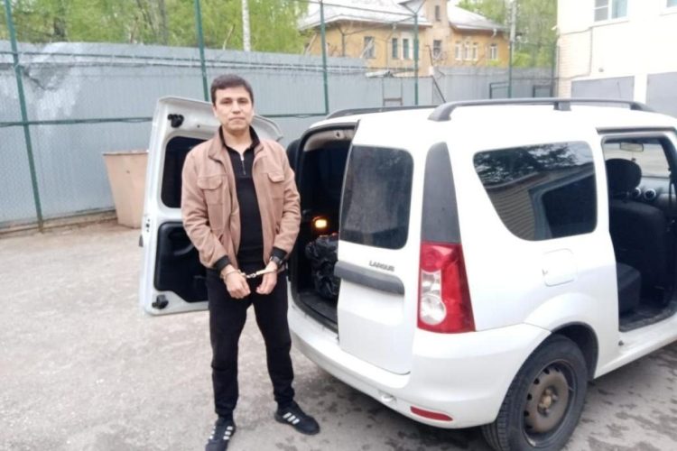 Рязанские полицейские выдворили из России 5 мигрантов-нарушителей