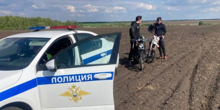 В Ряжском районе полицейские поймали двоих подростков на мотоциклах