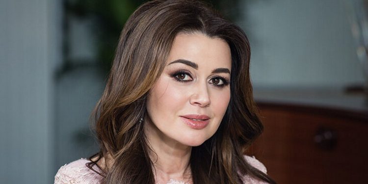 В возрасте 53 лет умерла актриса Анастасия Заворотнюк В возрасте 53 лет умерла актриса Анастасия Заворотнюк