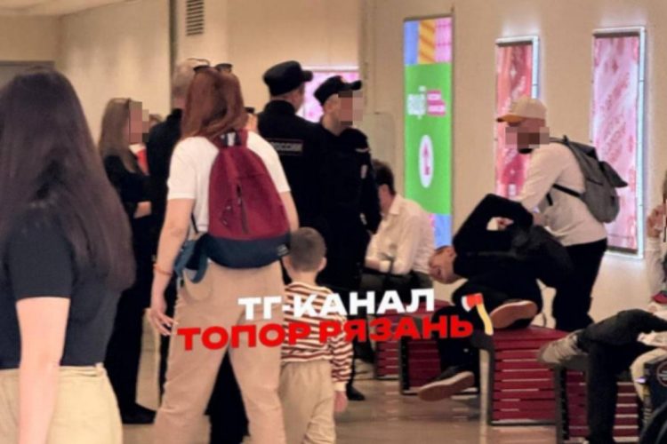 В рязанском ТРЦ "Малина" полиция задержала мужчину