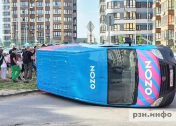 В Рязани перевернулся фургон маркетплейса В Рязани перевернулся фургон маркетплейса