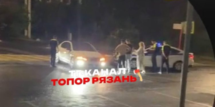 В Рязани полицейский врезался в «Шкоду»