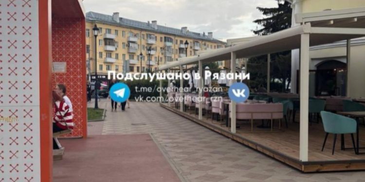 На рязанской площади Ленина подростки разбили ребенку голову качелями