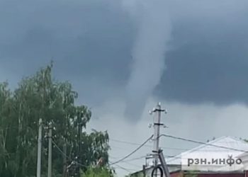 В рязанском Ухолове запечатлели смерч