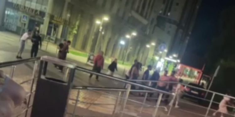 На Малом шоссе в Рязани засняли драку цыган На Малом шоссе в Рязани засняли драку цыган