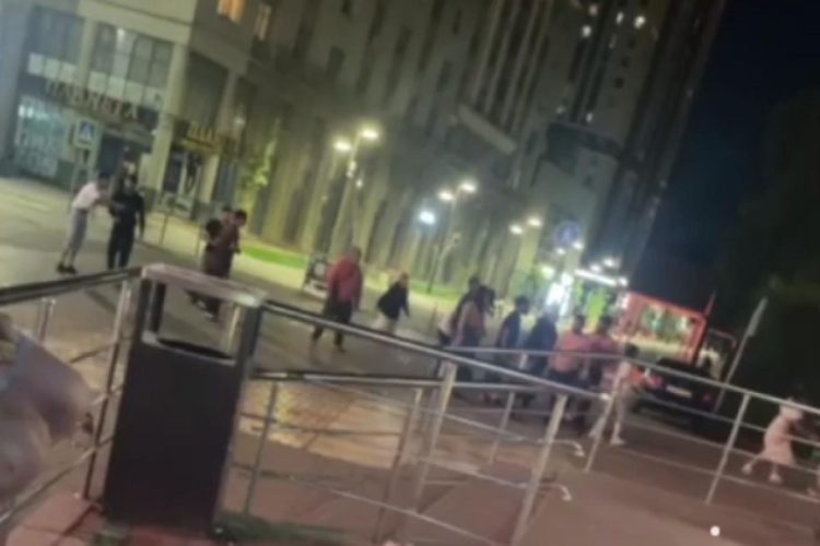 На Малом шоссе в Рязани засняли драку цыган