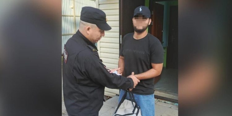 Рязанские полицейские депортировали из России 4 мигрантов-нарушителей