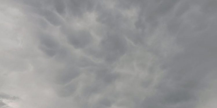 Рязанцы запечатлели в небе над городом редкие облака