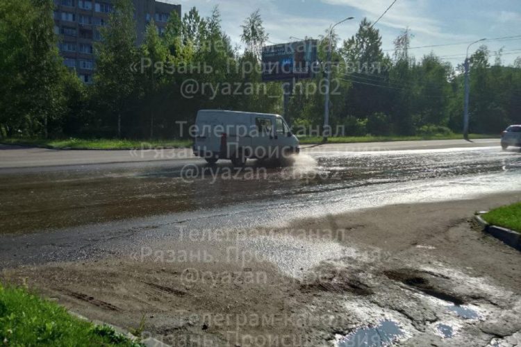 Рязанцы жалуются на "вонючий ручей" на улице Зубковой