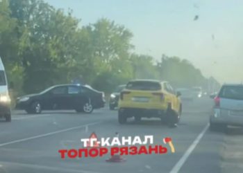 На въезде в Рязань столкнулись две легковушки