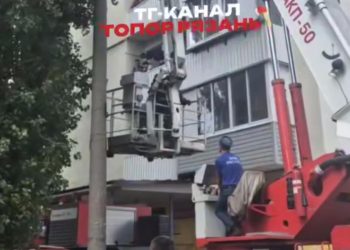 На пожаре на улице Советской Армии спасли женщину На пожаре на улице Советской Армии спасли женщину
