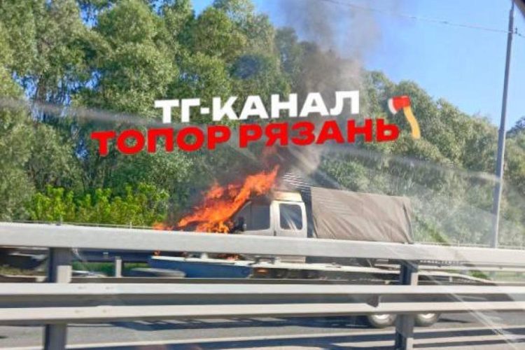На Северной окружной из-за загоревшейся ГАЗели образовалась огромная пробка