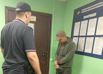 Рязанские полицейские депортировали из России 4 мигрантов-нарушителей Рязанские полицейские депортировали из России 4 мигрантов-нарушителей