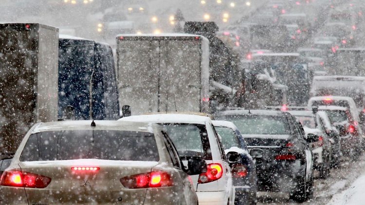 Утром 12 декабря на рязанских дорогах образовались 10-балльне пробки