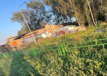 В Скопинском районе местные жители обратили внимание властей на состояние детской площадки В Скопинском районе местные жители обратили внимание властей на состояние детской площадки