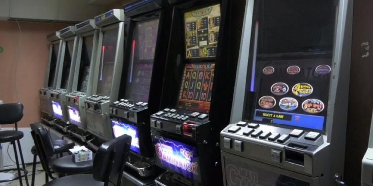 37-летний рязанец организовал подпольный игровой клуб в центре города 37-летний рязанец организовал подпольный игровой клуб в центре города