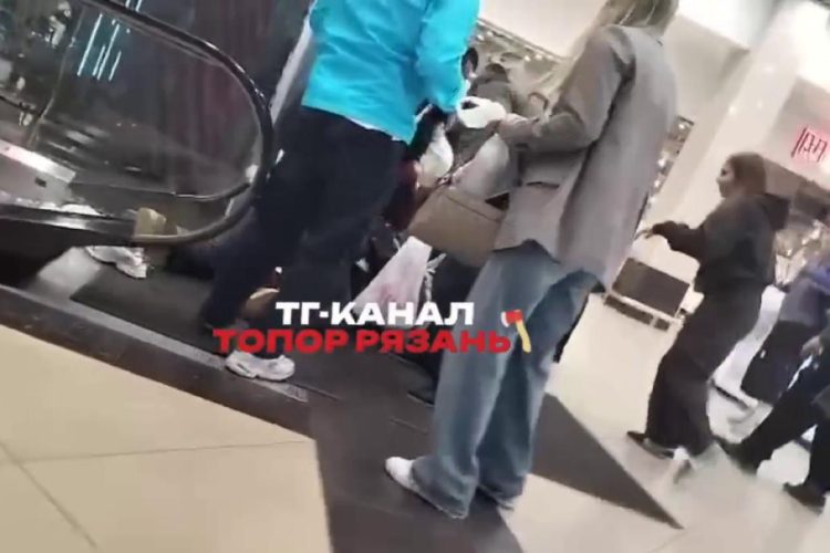 В рязанском ТРЦ "Премьер" подрались двое мужчин
