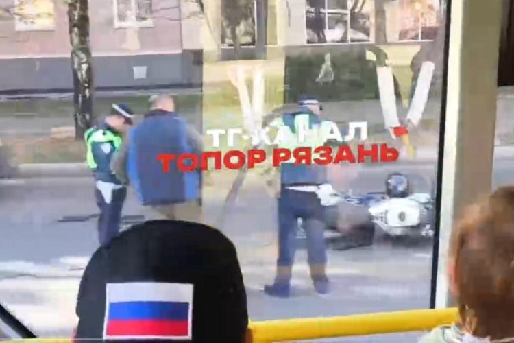 На улице Интернациональной произошло ДТП с участием мотоциклиста