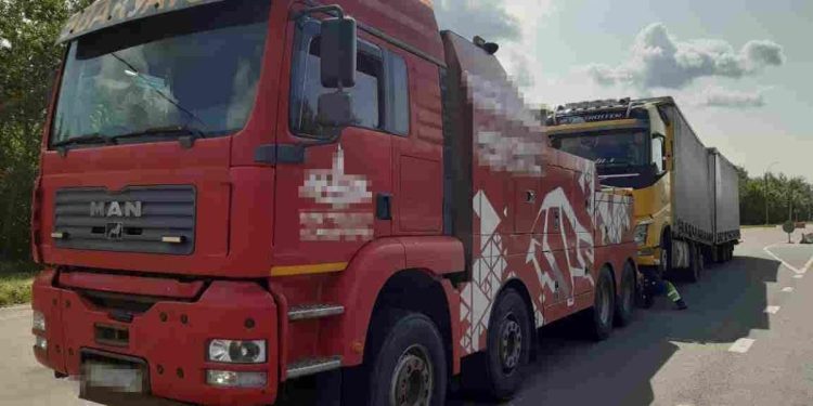 На рязанской трассе задержали грузовик с незаконной продукцией