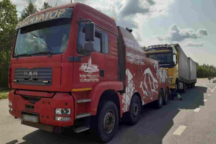 На рязанской трассе задержали грузовик с незаконной продукцией