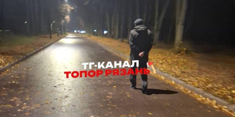 В рязанском ЦПКиО снова засняли онаниста