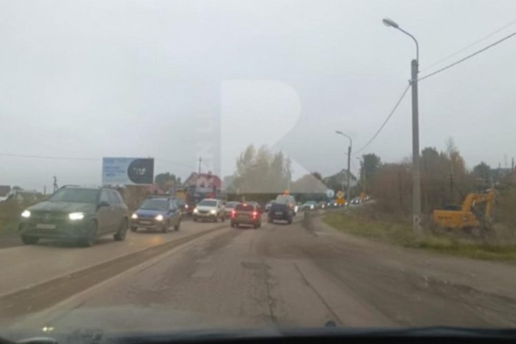 Рязанские водители сообщили о невозможности выехать из Дядькова из-за ремонтных работ