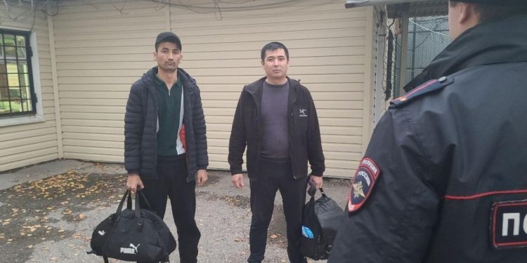 Рязанские полицейские выдворили из России 9 мигрантов, нарушивших закон