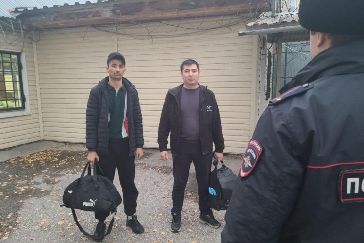 Рязанские полицейские выдворили из России 9 мигрантов, нарушивших закон