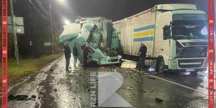 На Восточном промузле в Рязани произошло ДТП с двумя большегрузами