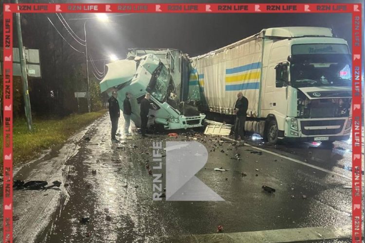 На Восточном промузле в Рязани произошло ДТП с двумя большегрузами