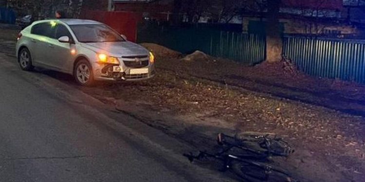 В рязанском Ряжске 11-летний велосипедист угодил под колеса легковушки