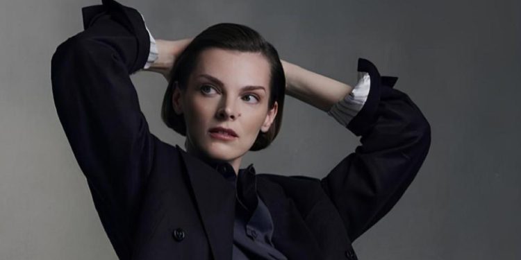 Рязанский реаниматолог Валентина Камаева стала лицом новой коллекции российского бренда