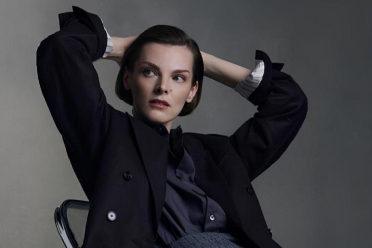 Рязанский реаниматолог Валентина Камаева стала лицом новой коллекции российского бренда