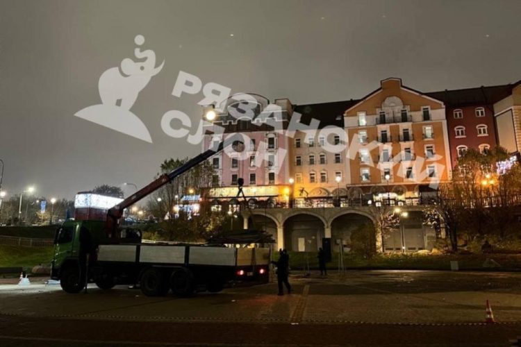 Рязанский Лыбедский бульвар остался без елки