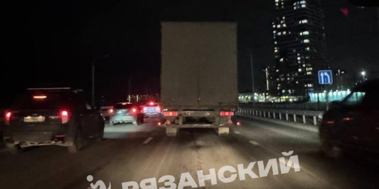 Рязанские водители сообщили об отсутствии уличного освещения на Муромском шоссе