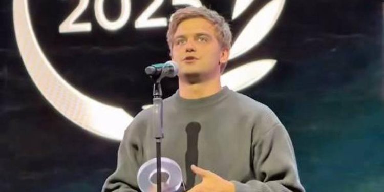 Рязанский блогер-пожарный Максим Исаев получил премию «Блогер России»