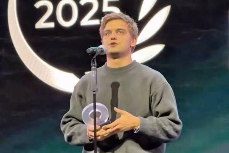 Рязанский блогер-пожарный Максим Исаев получил премию "Блогер России"