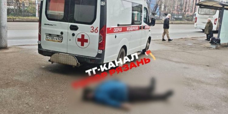 На Московском шоссе обнаружили труп мужчины