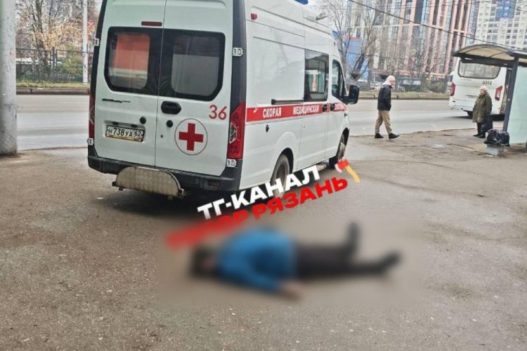 На Московском шоссе обнаружили труп мужчины