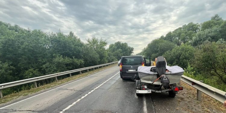 В ДТП под Рязанью пострадали два человека, в том числе 9-летняя девочка В ДТП под Рязанью пострадали два человека, в том числе 9-летняя девочка