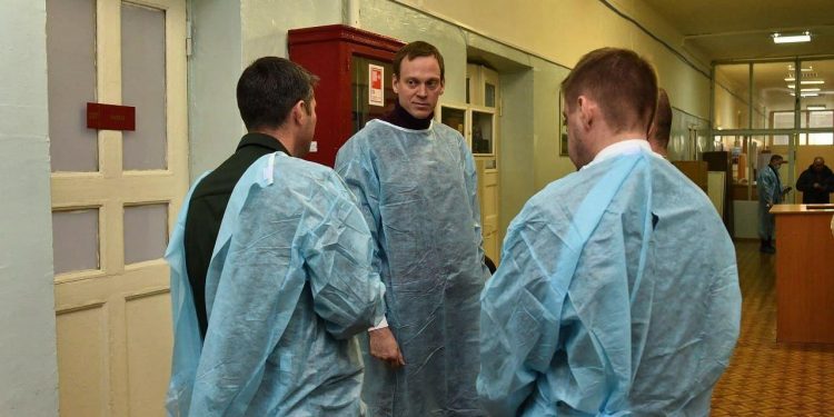 Рязанский губернатор Малков посетил военный госпиталь с ранеными на СВО бойцами