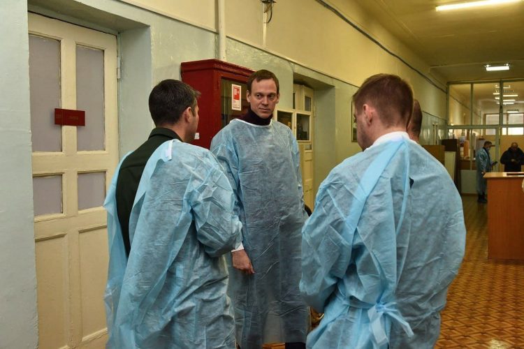 Рязанский губернатор Малков посетил военный госпиталь с ранеными на СВО бойцами