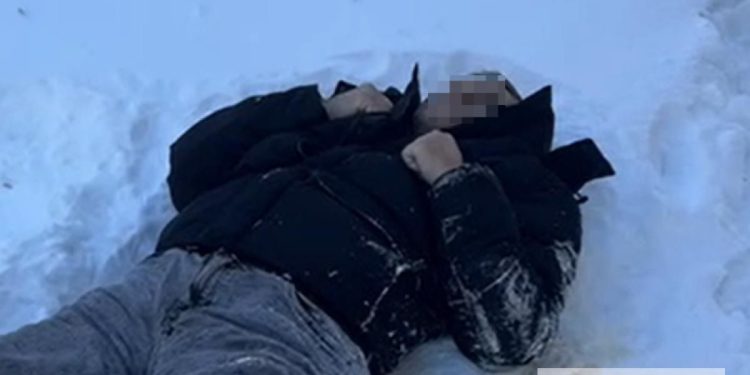 В рязанском селе около детсада обнаружен замерзший труп